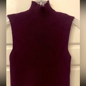 Zara Woman’s Mock Neckline Knit Sweater Size: Medium Preloved
